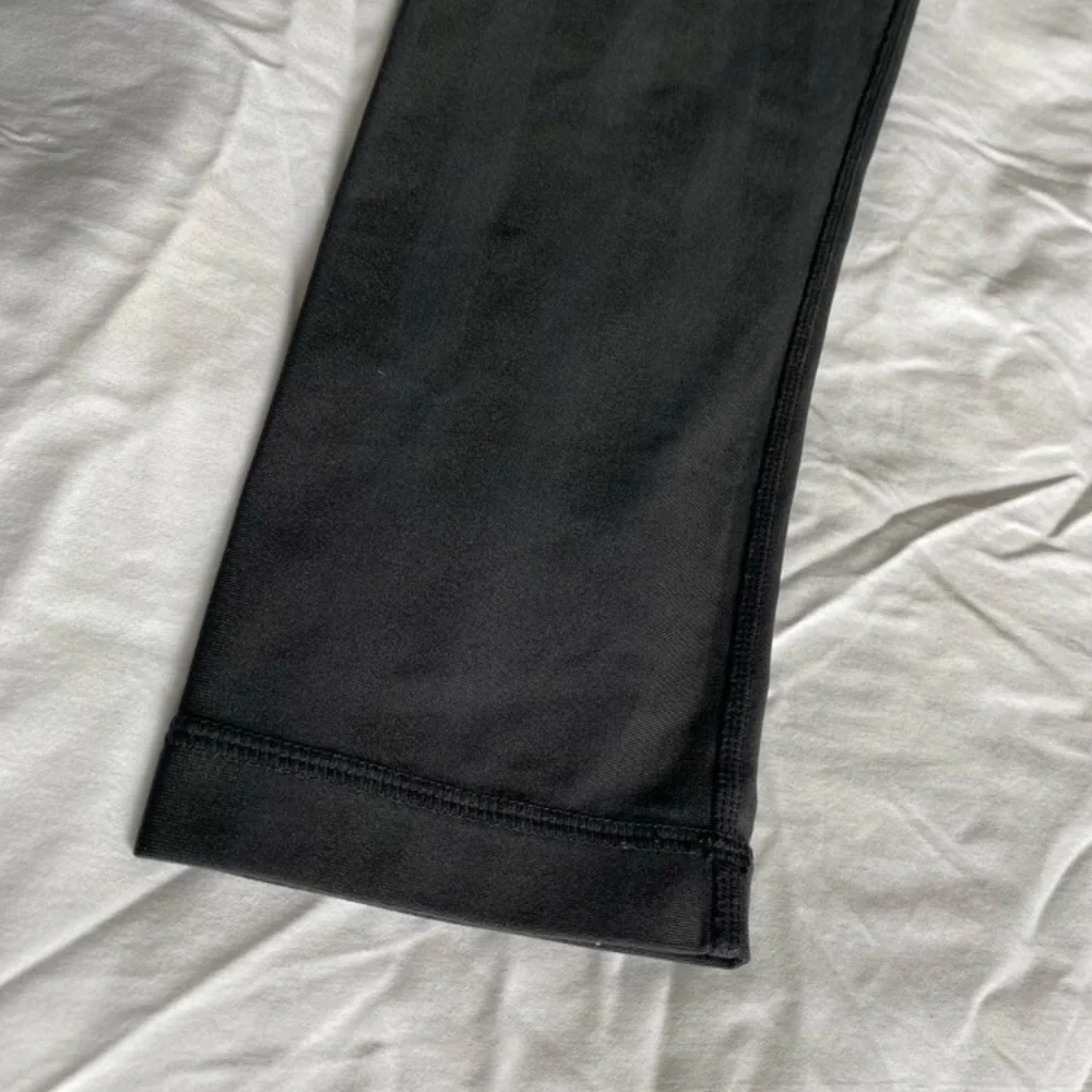 Lululemmon Capri tights - Picture 4 of 5